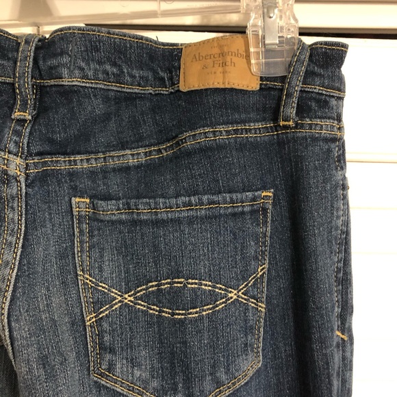 Abercrombie & Fitch size 6 jeans - Picture 2 of 3